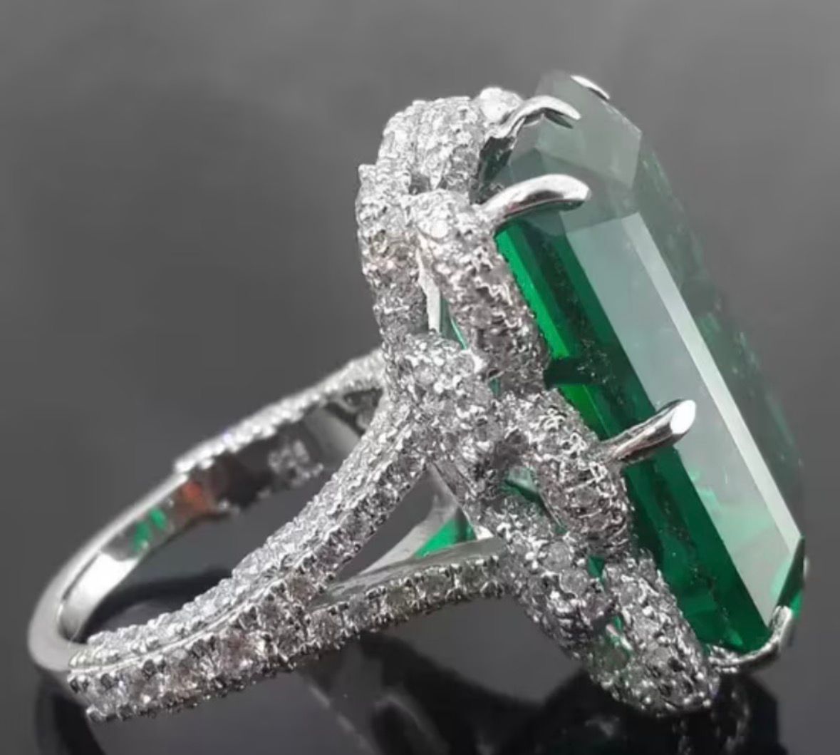 Emerald Soverign Rings