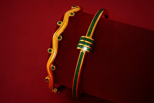 Emerald Curve