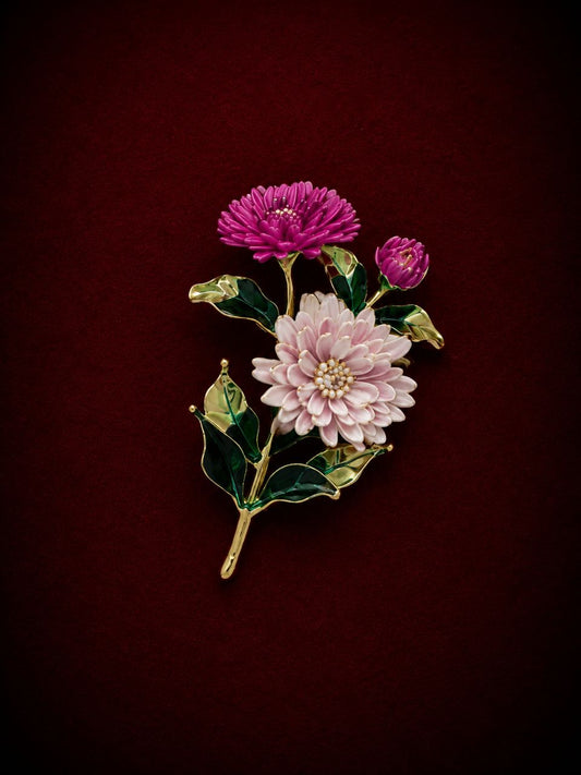 Camelia de Rosee Brooch
